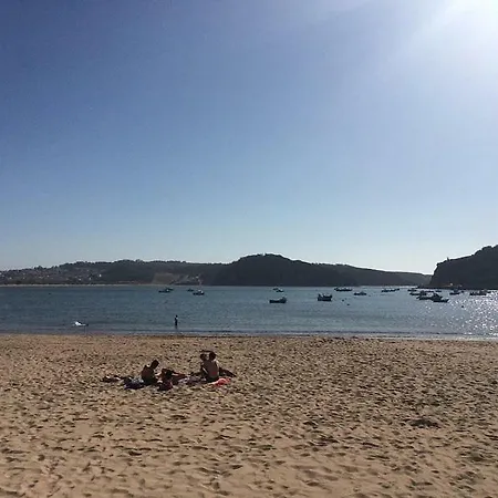 Apartment Meg N John's Getaway Place | 2 Bedroom W/ Pool Near The Beach Sao Martinho do Porto