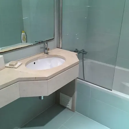 Meg N John's Getaway Place | 2 Bedroom W/ Pool Near The Beach Apartment Sao Martinho do Porto